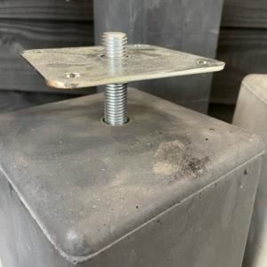 Houthandel Bos - Hoogteverstelling voor betonpoer blank verzinkt