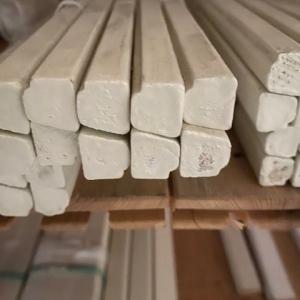 Houthandel Bos - Meranti geschaafd 17x15mm glaslat (A15) gegrond op lengte