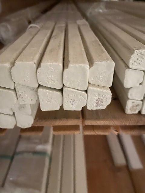 Houthandel Bos - Meranti geschaafd 17x15mm glaslat (A15) gegrond op lengte Houthandel Bos - Meranti geschaafd 17x15mm glaslat (A15) gegrond op lengte