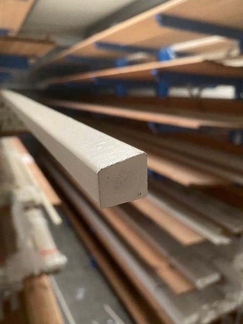 Houthandel Bos - Meranti geschaafd 17x19mm glaslat (A7) gegrond op lengte Houthandel Bos - Meranti geschaafd 17x19mm glaslat (A7) gegrond op lengte