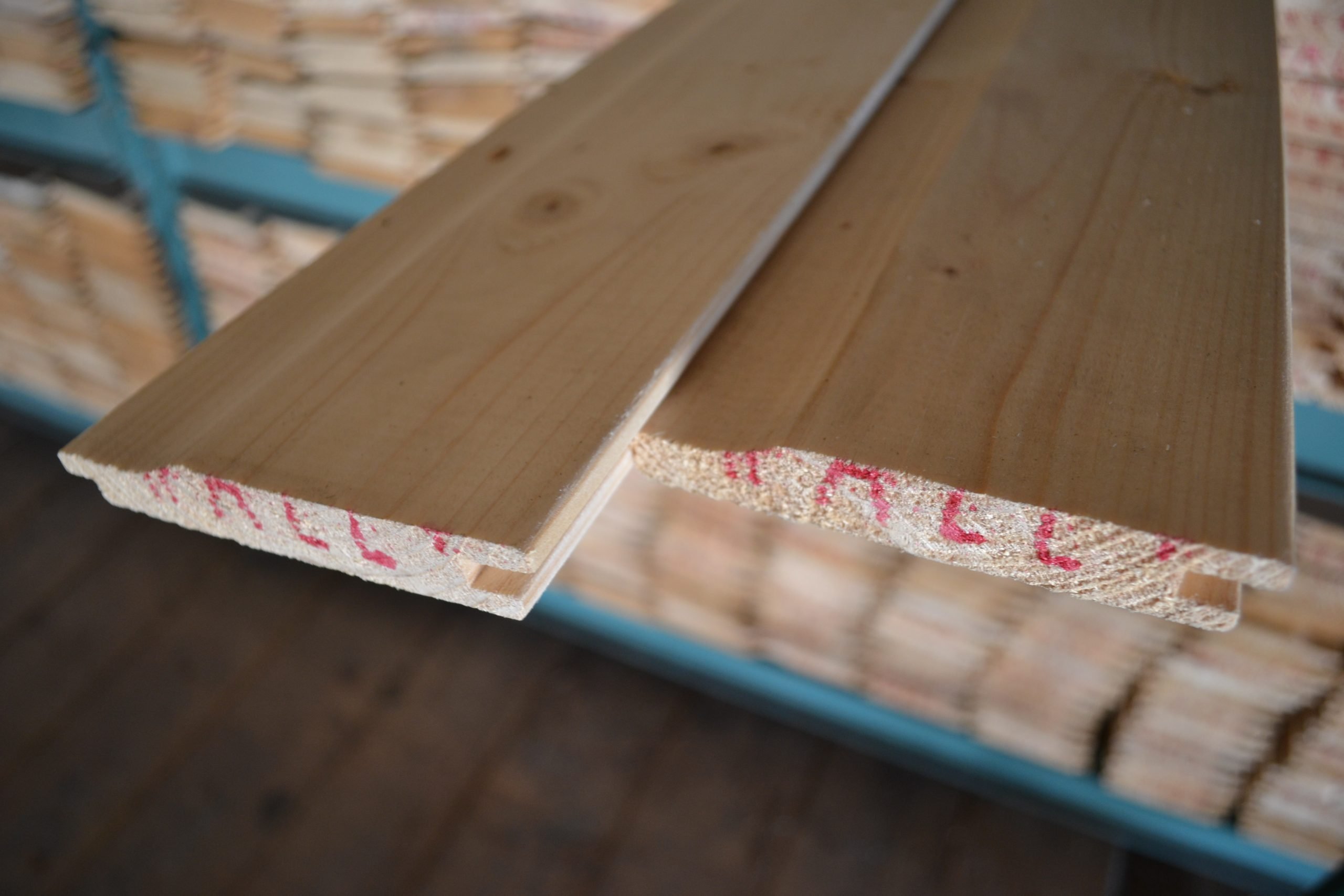 Houthandel Bos - Vuren geschaafd 22x125mm rabat (18x110mm netto) Houthandel Bos - Vuren geschaafd 22x125mm rabat (18x110mm netto)