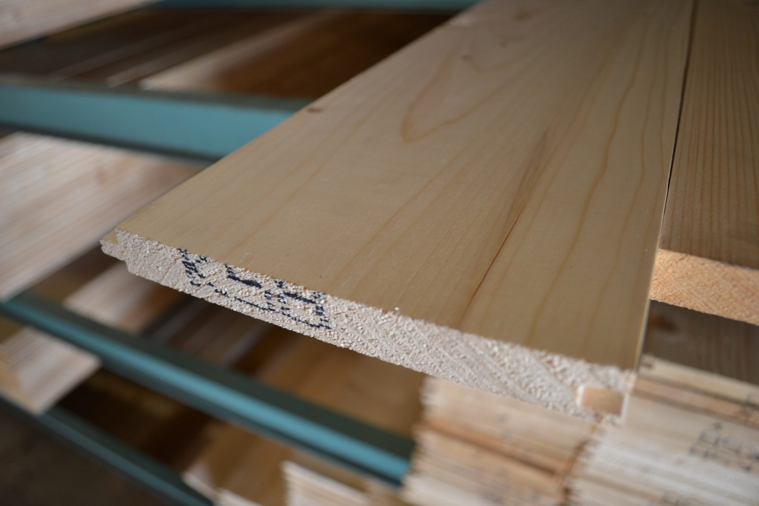 Houthandel Bos - Vuren geschaafd 22x150mm vellingvloerh Houthandel Bos - Vuren geschaafd 22x150mm vellingvloerh