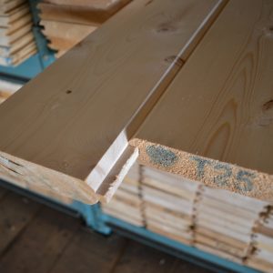 Houthandel Bos - Vuren geschaafd 32x150mm Blokhutprofiel (28x135mm netto)