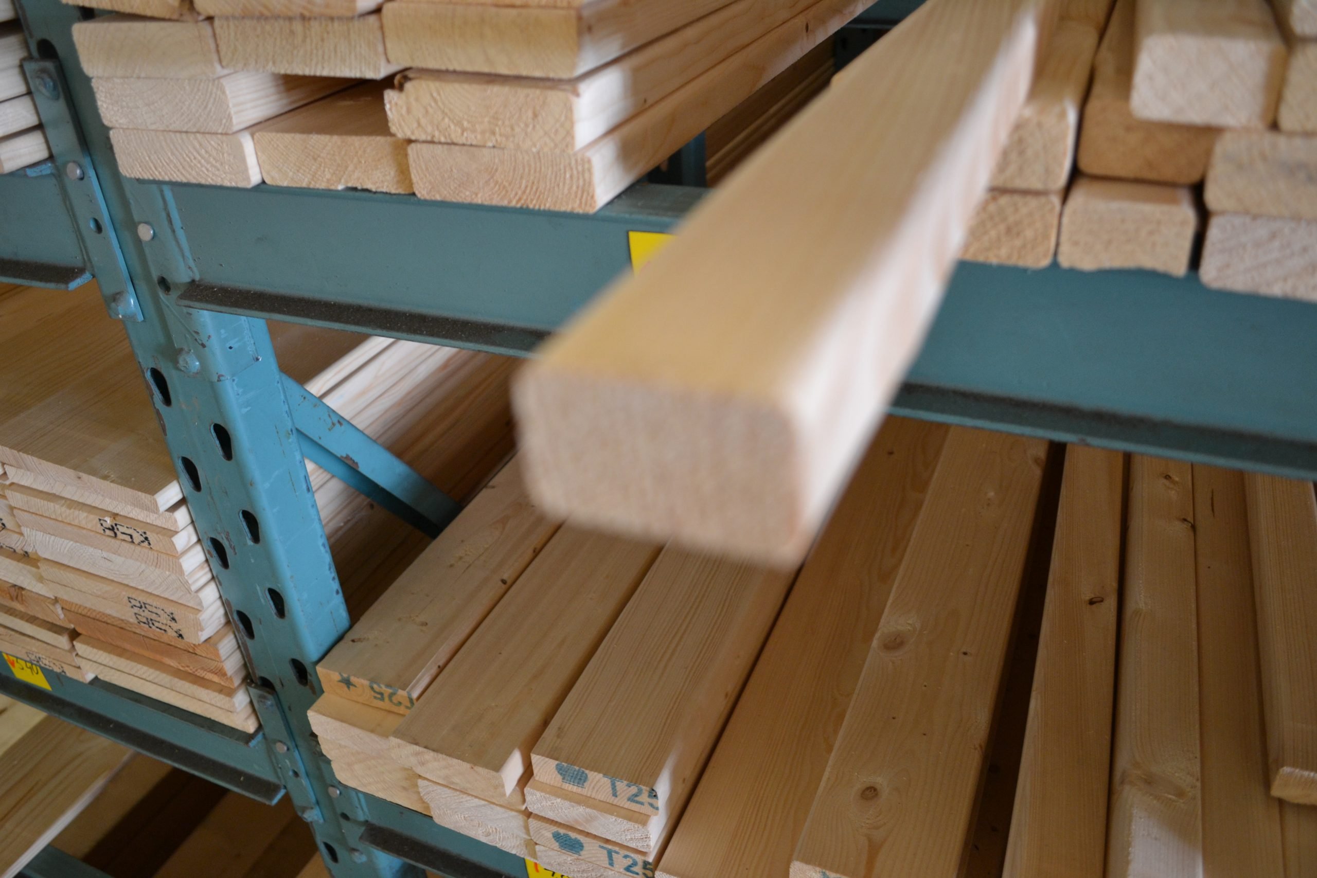 Houthandel Bos - Vuren geschaafd 32x50mm (28x45mm netto) Houthandel Bos - Vuren geschaafd 32x50mm (28x45mm netto)