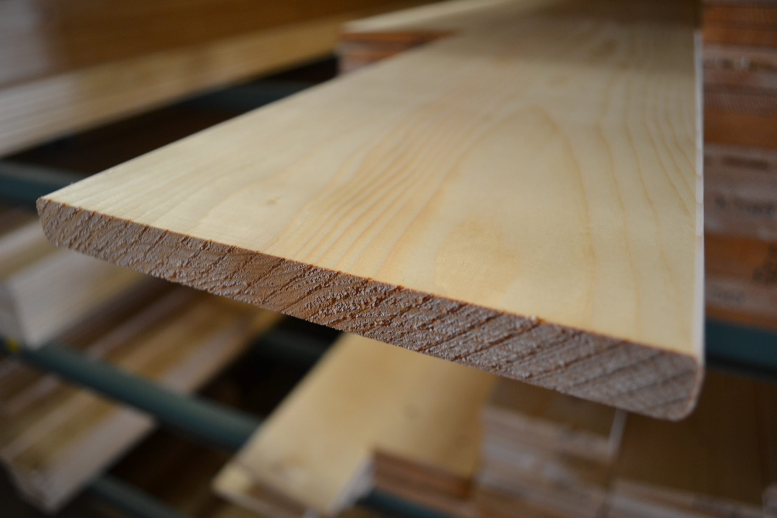 Houthandel Bos - Vuren geschaafdfijnbezaagd 22x200mm (± 20x195mm netto) Houthandel Bos - Vuren geschaafdfijnbezaagd 22x200mm (± 20x195mm netto)